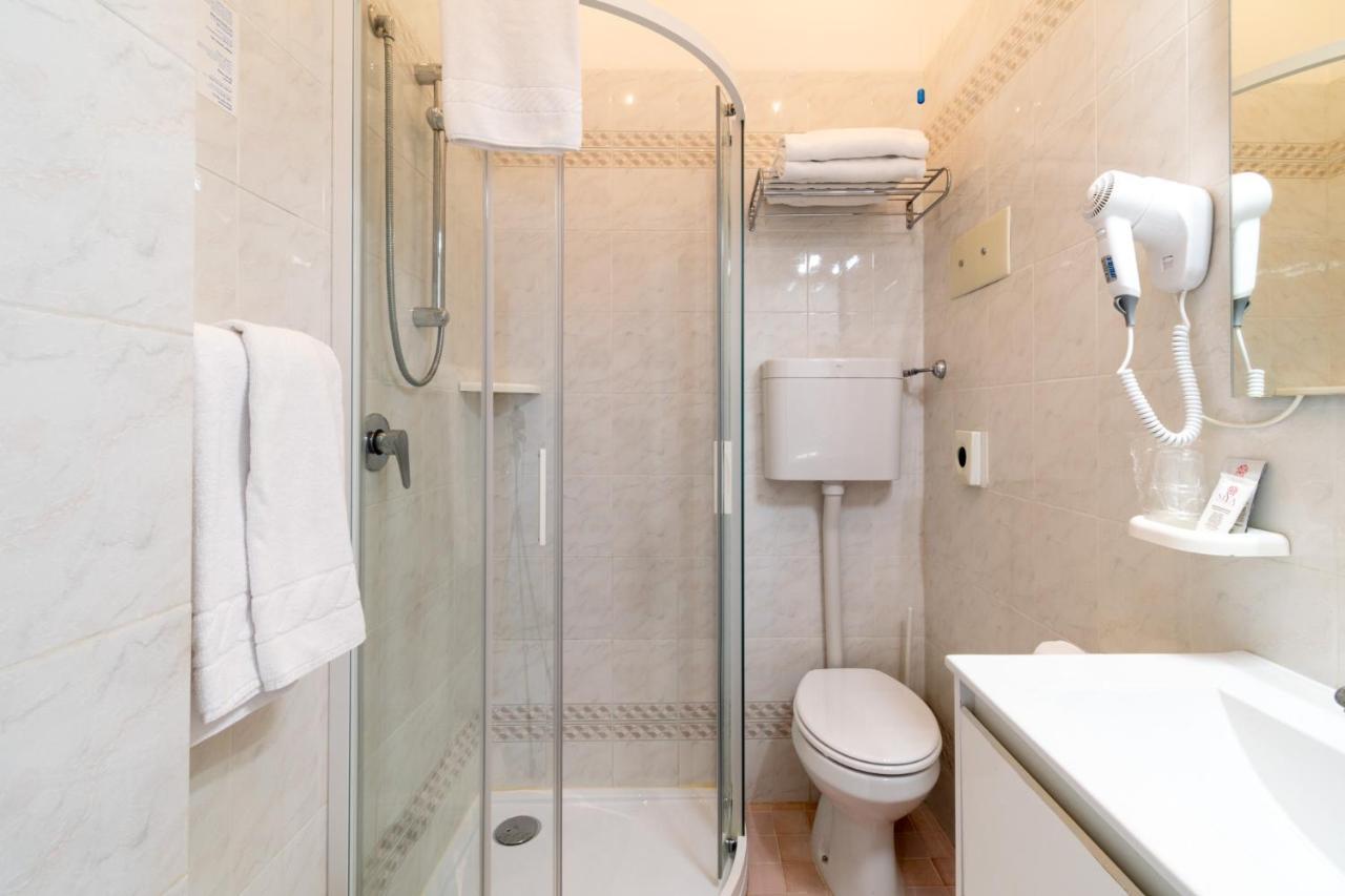 לידו די ג'סולו Hotel Ettoral מראה חיצוני תמונה