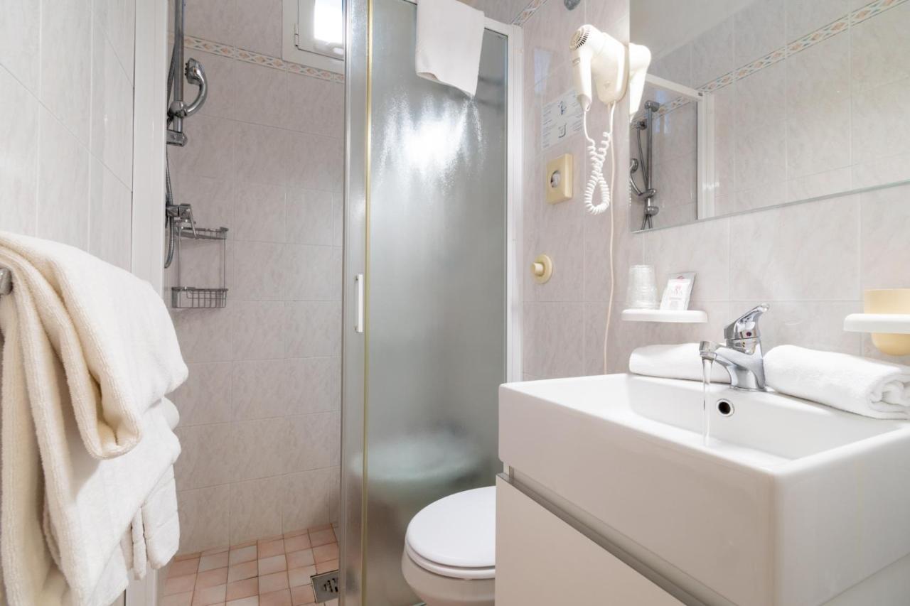 לידו די ג'סולו Hotel Ettoral מראה חיצוני תמונה