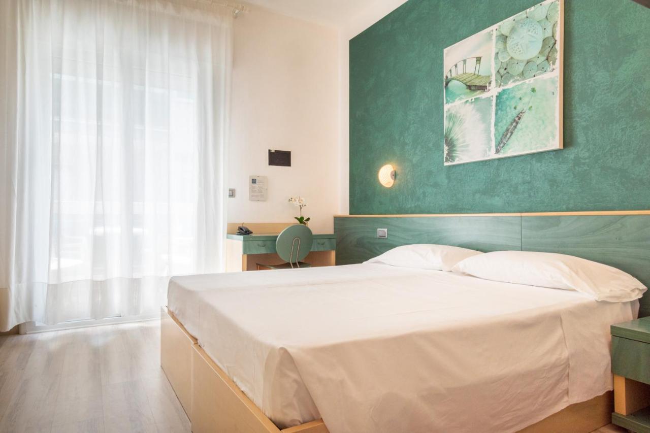 לידו די ג'סולו Hotel Ettoral מראה חיצוני תמונה