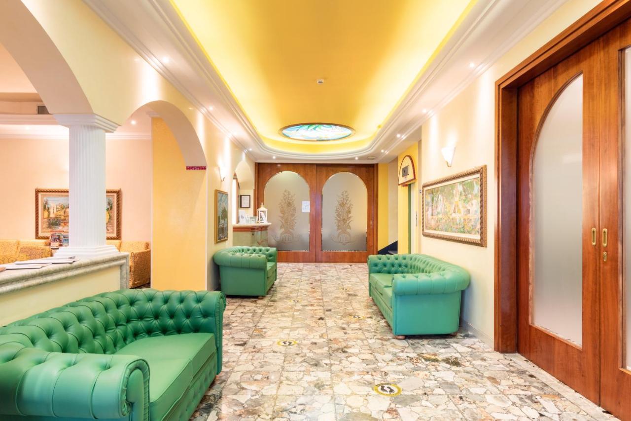 לידו די ג'סולו Hotel Ettoral מראה חיצוני תמונה