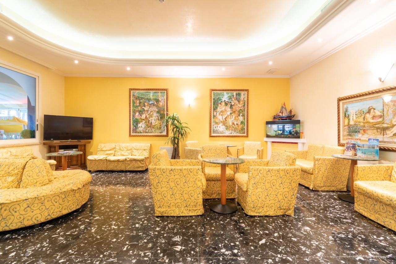 לידו די ג'סולו Hotel Ettoral מראה חיצוני תמונה